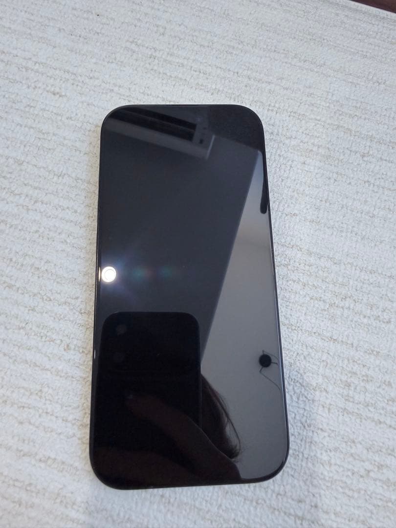 iPhone16Pro 128GBブラックチタニウム バッテリー100%