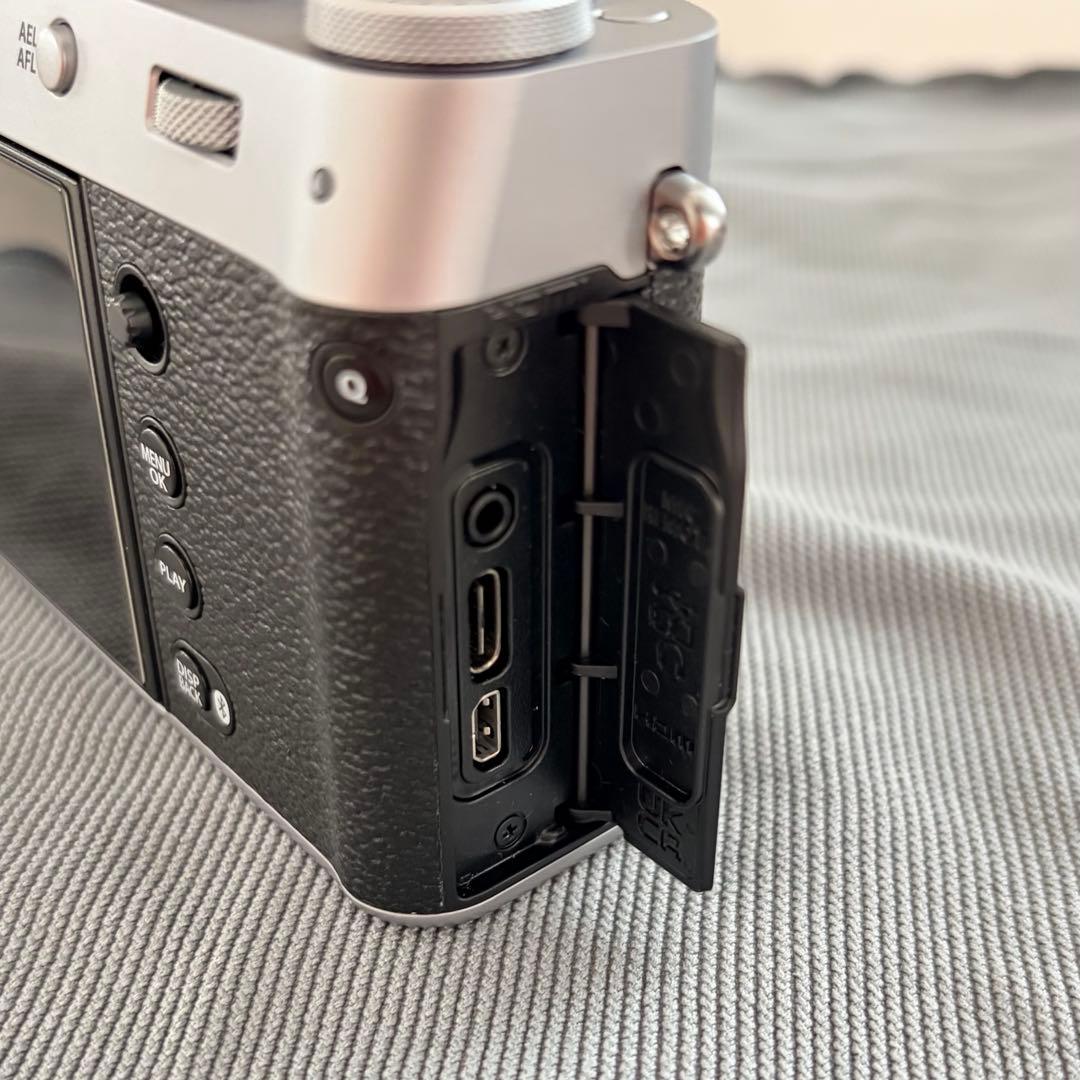 【保証書・付属品あり】x100vi FUJiFILM