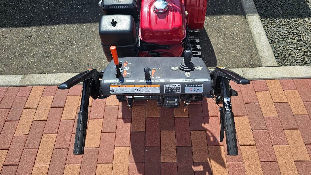 【Taira Usuiさん専用】【北海道手渡し限定】　除雪機　HSS1170n