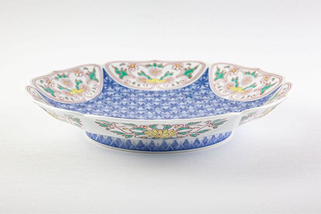 縁起物 新品 有田焼 其泉 盛皿 大皿 色鍋島 麻の葉地紋 桔梗縁