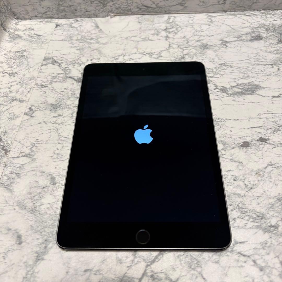 【美品】iPad mini 4 128GB シルバー