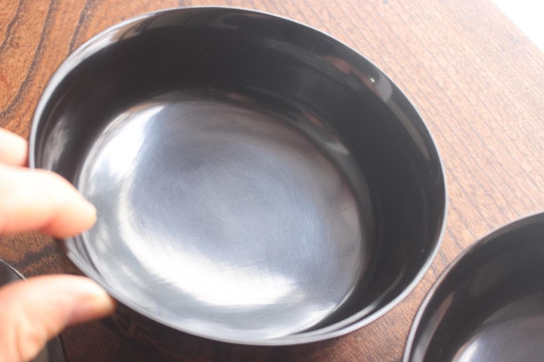 時代逸品！端正な時代黒漆に極上梅蒔絵の映える煮物椀2点（検懐石道具蒔絵椀茶道具