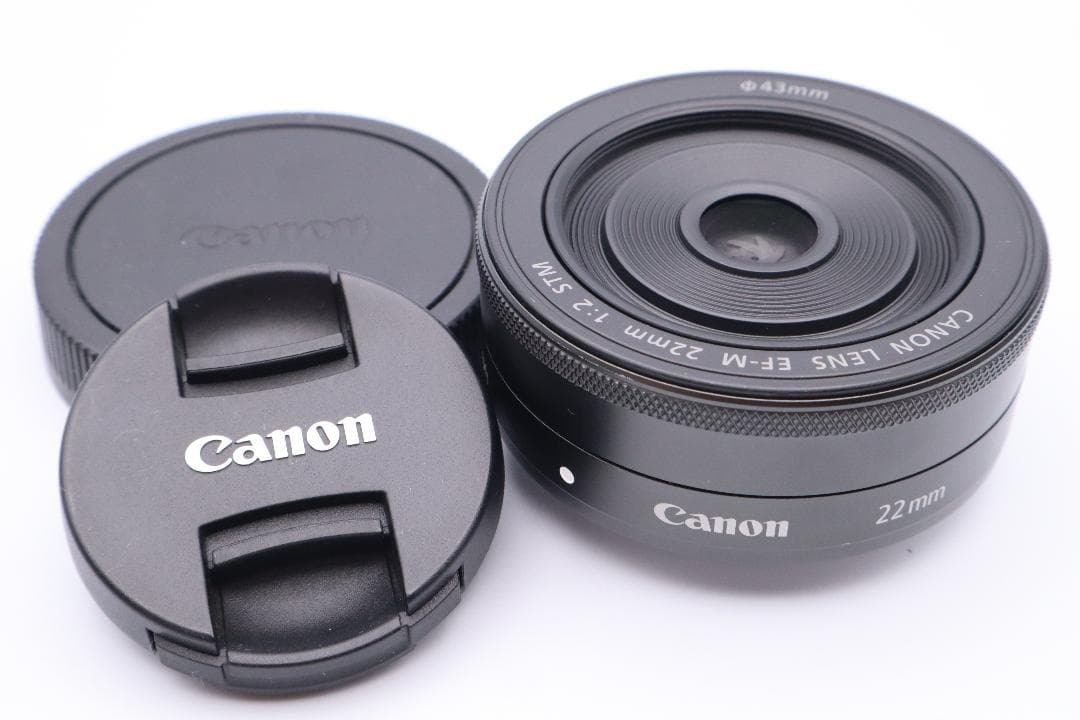 Canon EOS M ＋ 18-55mm ＋ 22mm ＋ Flashなど