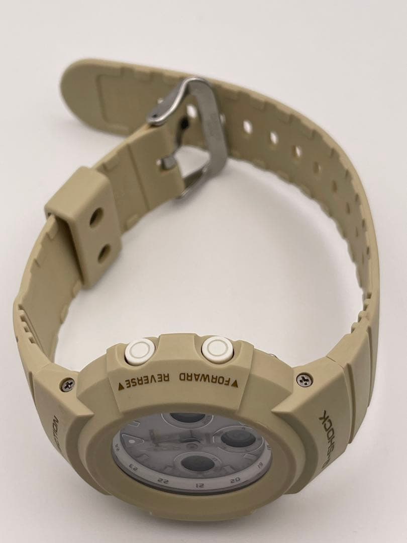 美品 CASIO G-SHOCK AWG-M510SEW-7AJF ベージュ