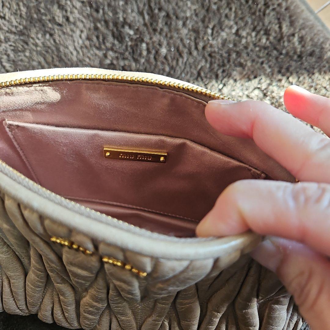 MIU MIU マテラッセ　アクセサリーバッグ