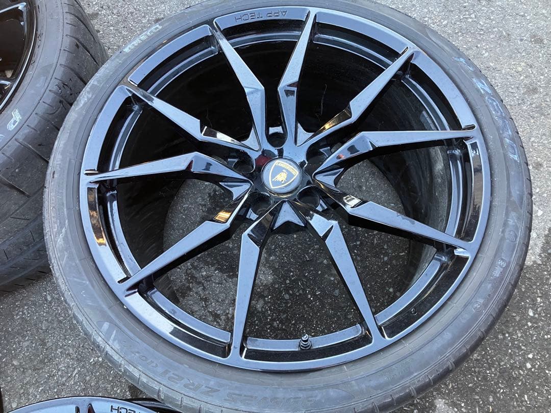 ランボルギーニ アヴェンタドール 純正20.21ホイール