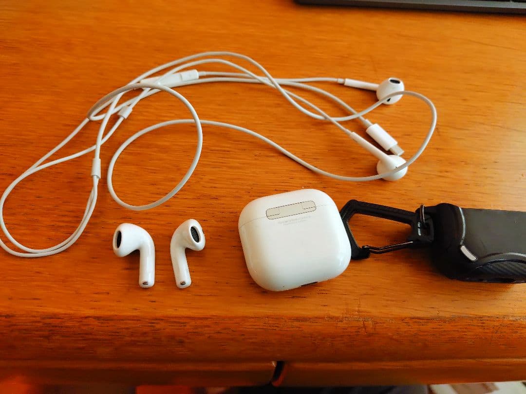 Apple AirPods 4 ANC＋EarPods＋airPodsケース