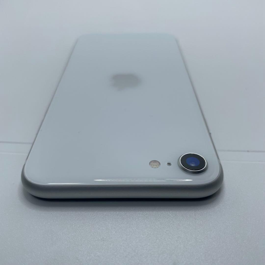 【格安美品】iPhone SE2 64GB simフリー本体 321