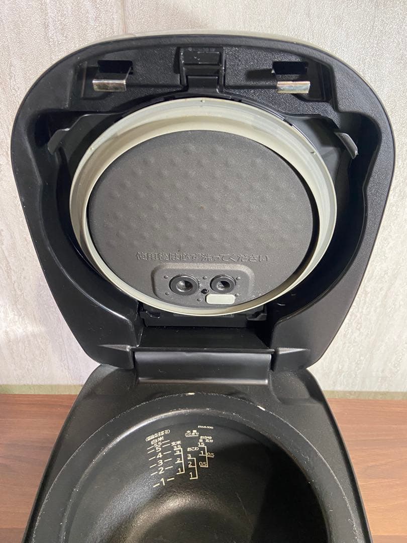 タイガー 炊きたて JPH-A100 土鍋 圧力 IH炊飯器 5.5合炊き 美品