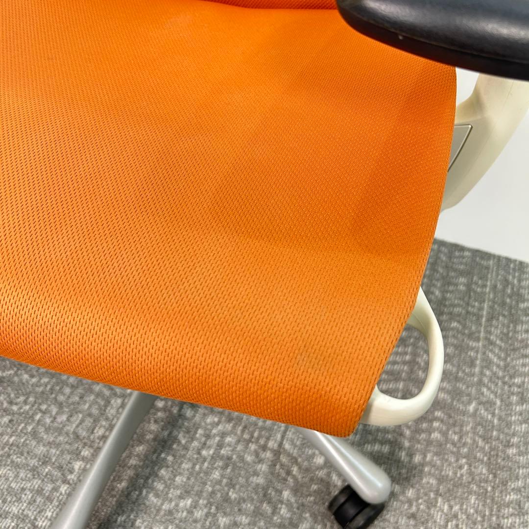 N. エンボディチェア ハーマンミラー ホワイト Embody オレンジ