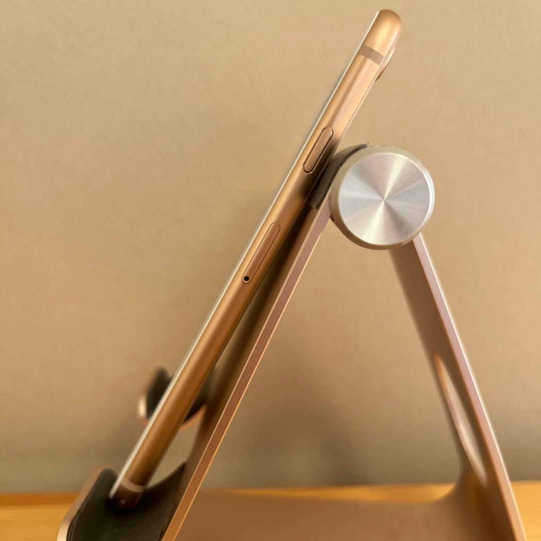 バッテリー新品100%！iPhone8 64GB ゴールド