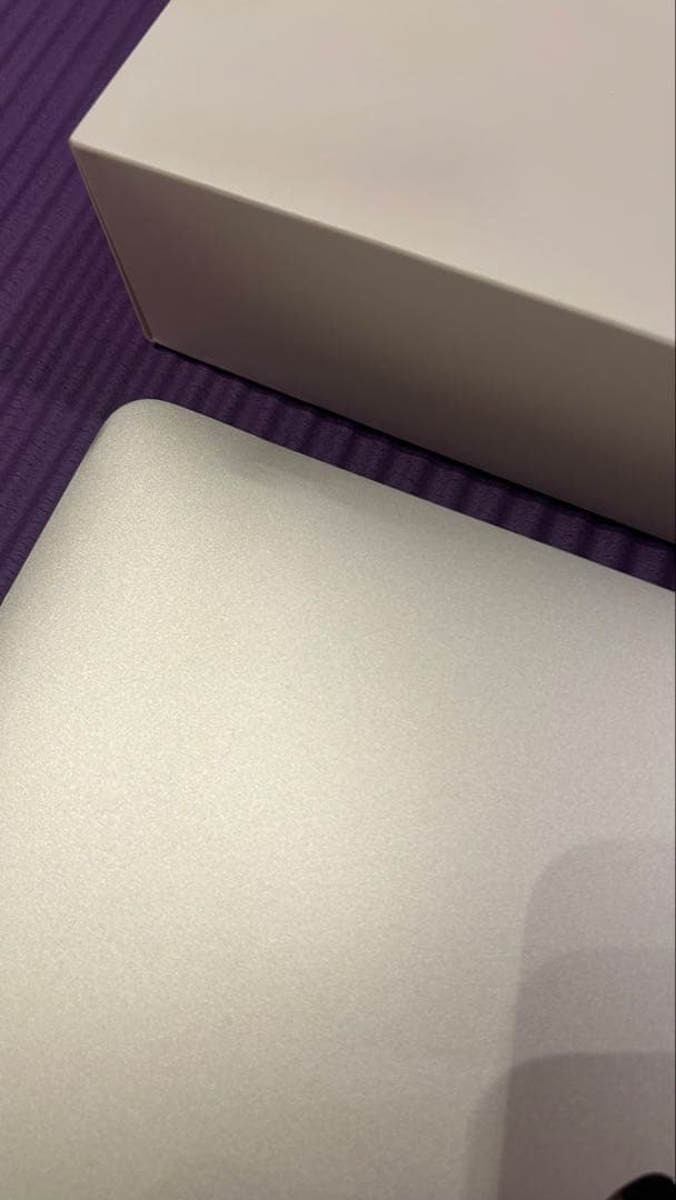 【セール】MacBook Air (2020)8GB 256GB ジャンク品