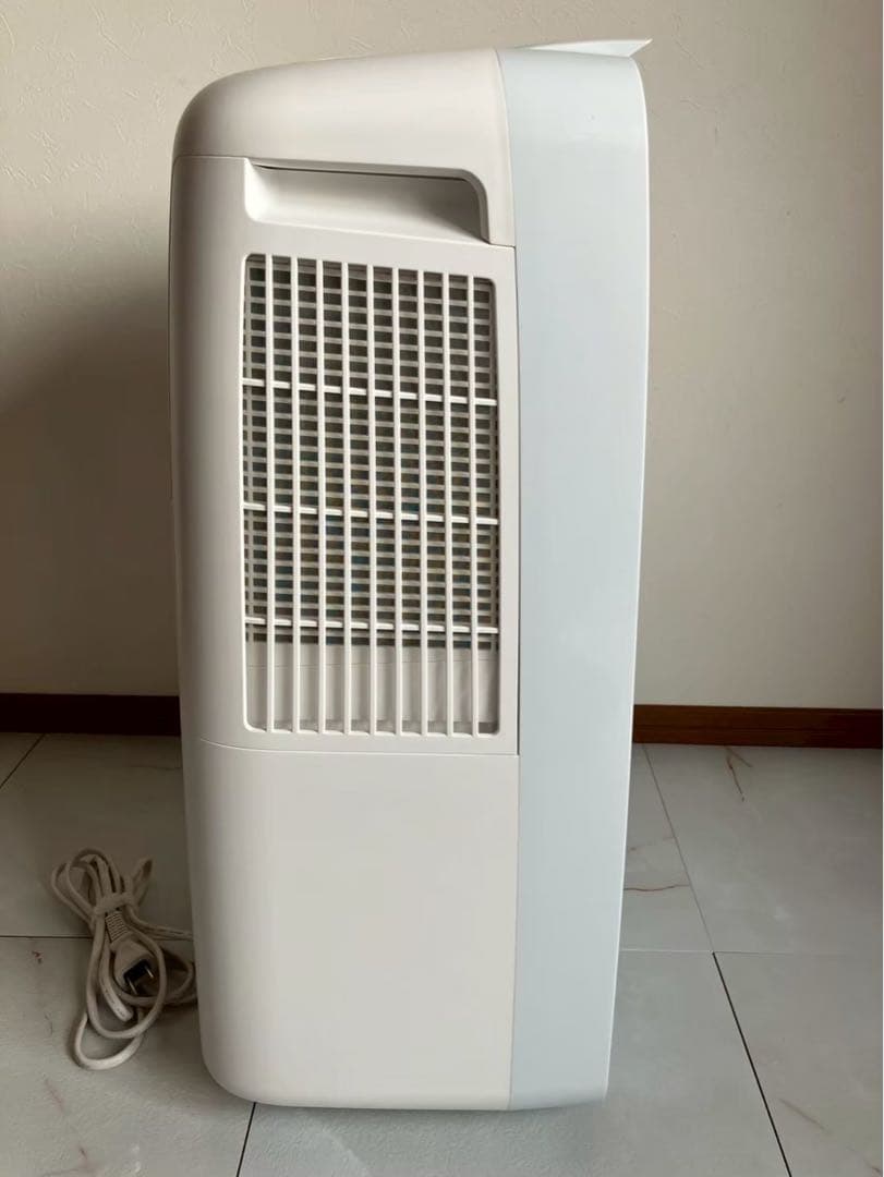 【美品】 SHARP CM-J100W 除湿機