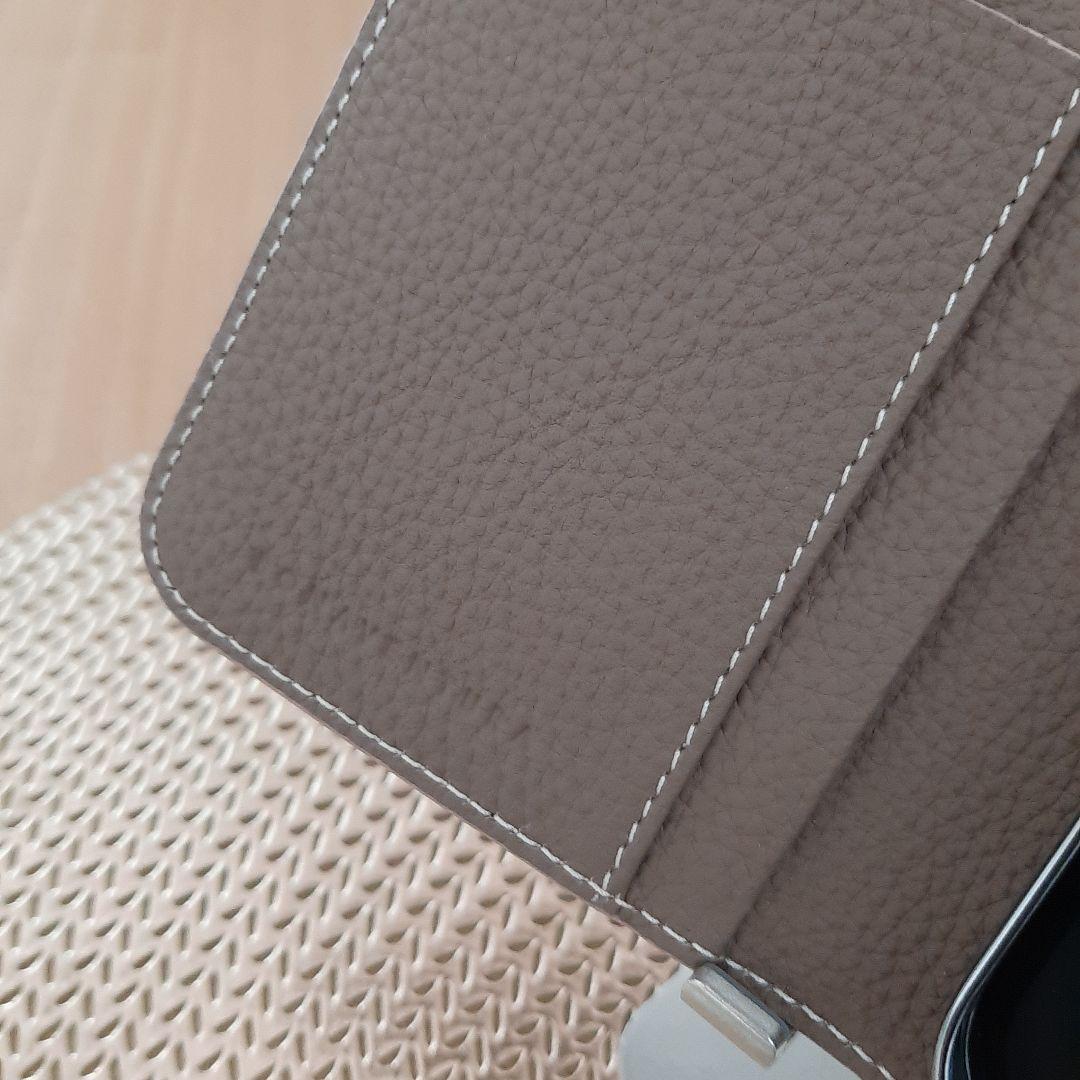 ボナベンチュラiPhone14Plusダイアリーケース　エトープ　シュリンクレザ