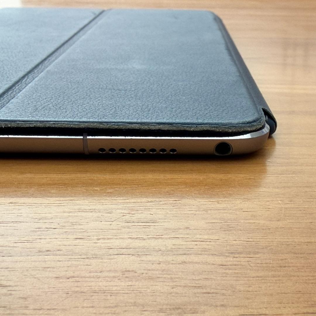 10.5インチiPad Pro Wi-Fi + Cellular 64GB