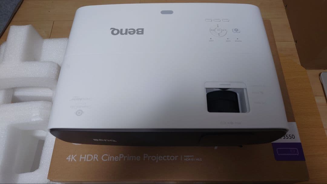 BenQ 4K プロジェクター 　HT3550