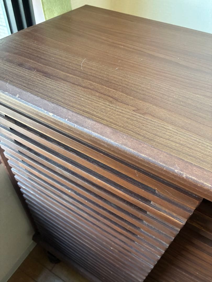 最終値下げ　国産　木製ルーバー扉収納ラックサイドボード　可動棚　幅80cm