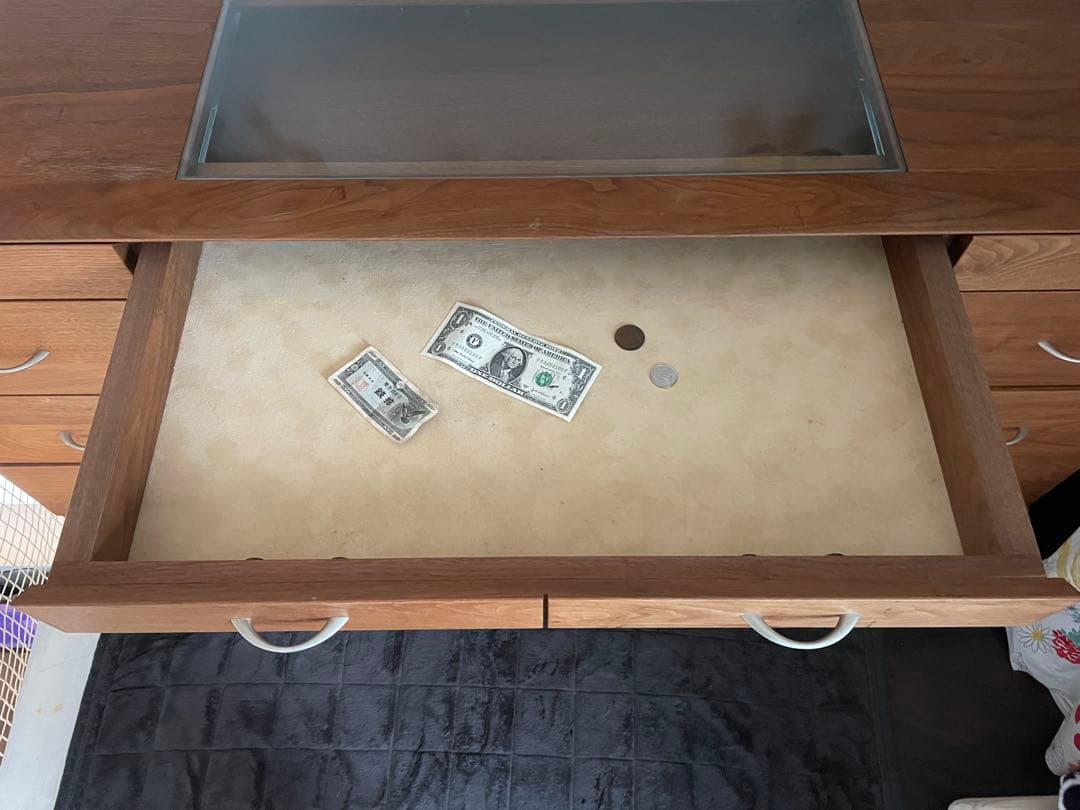 シャルドネ　BEAUTE ガラス天板付き