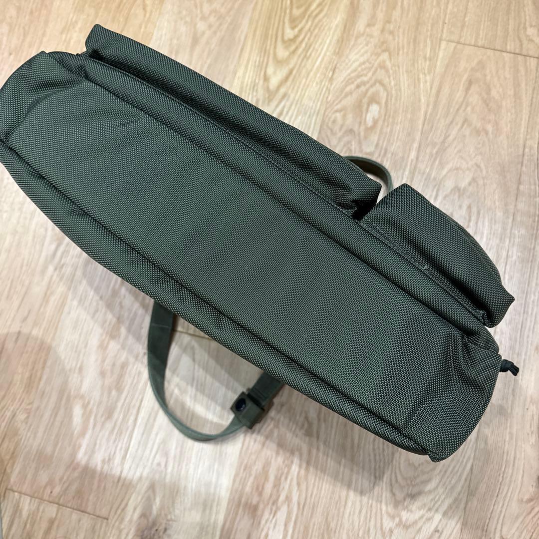 BRIEFING / NEO B4 LINER レンジャーグリーン