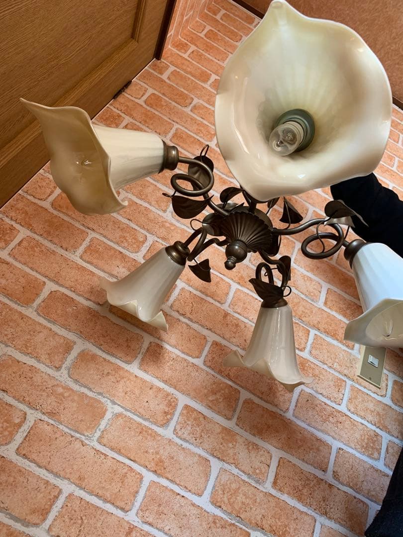 KOIZUMI シャンデリア