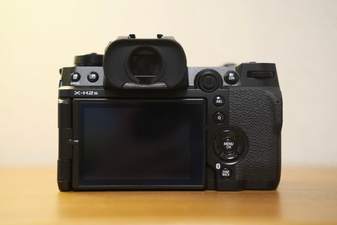 FUJIFILM X-H2S ボディ 美品　動作良好 シャッター8817枚