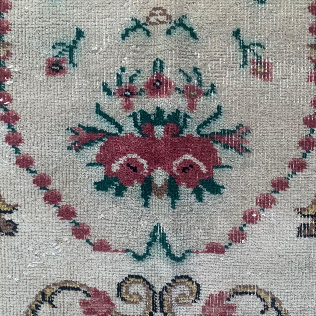 トルコヴィンテージラグ　201×106 ローズ　ボタニカル　オーバーダイ