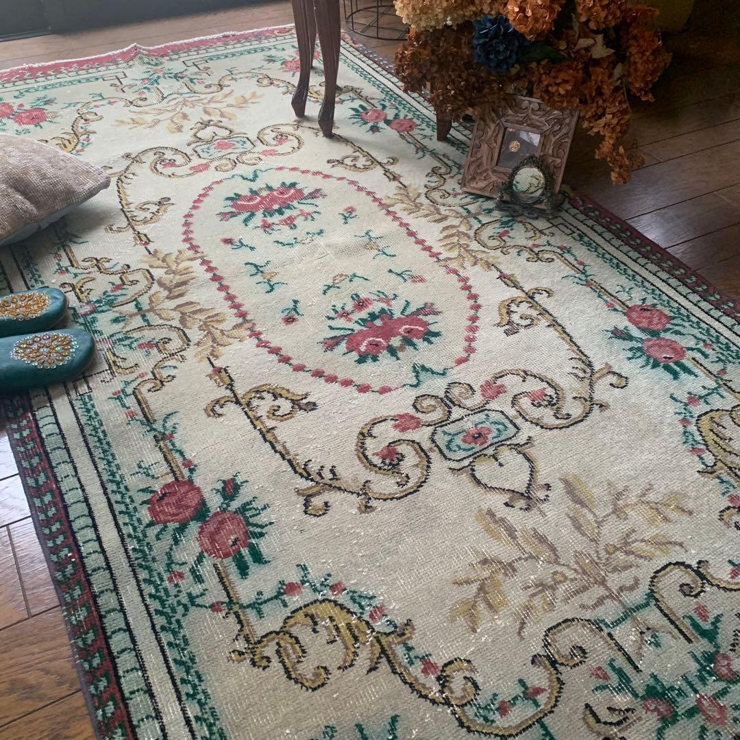 トルコヴィンテージラグ　201×106 ローズ　ボタニカル　オーバーダイ