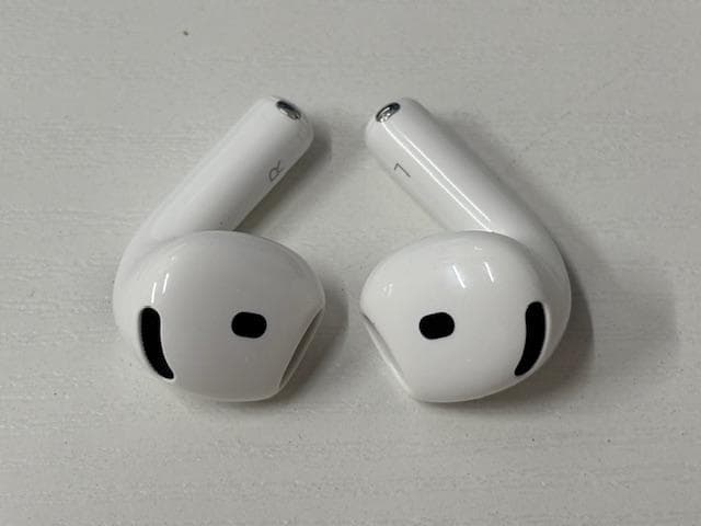 【ほぼ未使用】Apple AirPods4 MXP63J/A