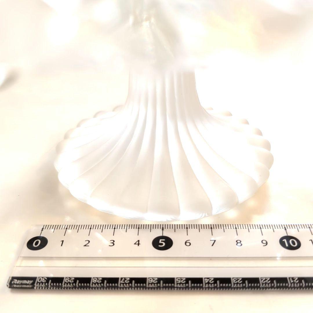 ドイツ製　美しいお花のクリスタルガラスのコンポート皿