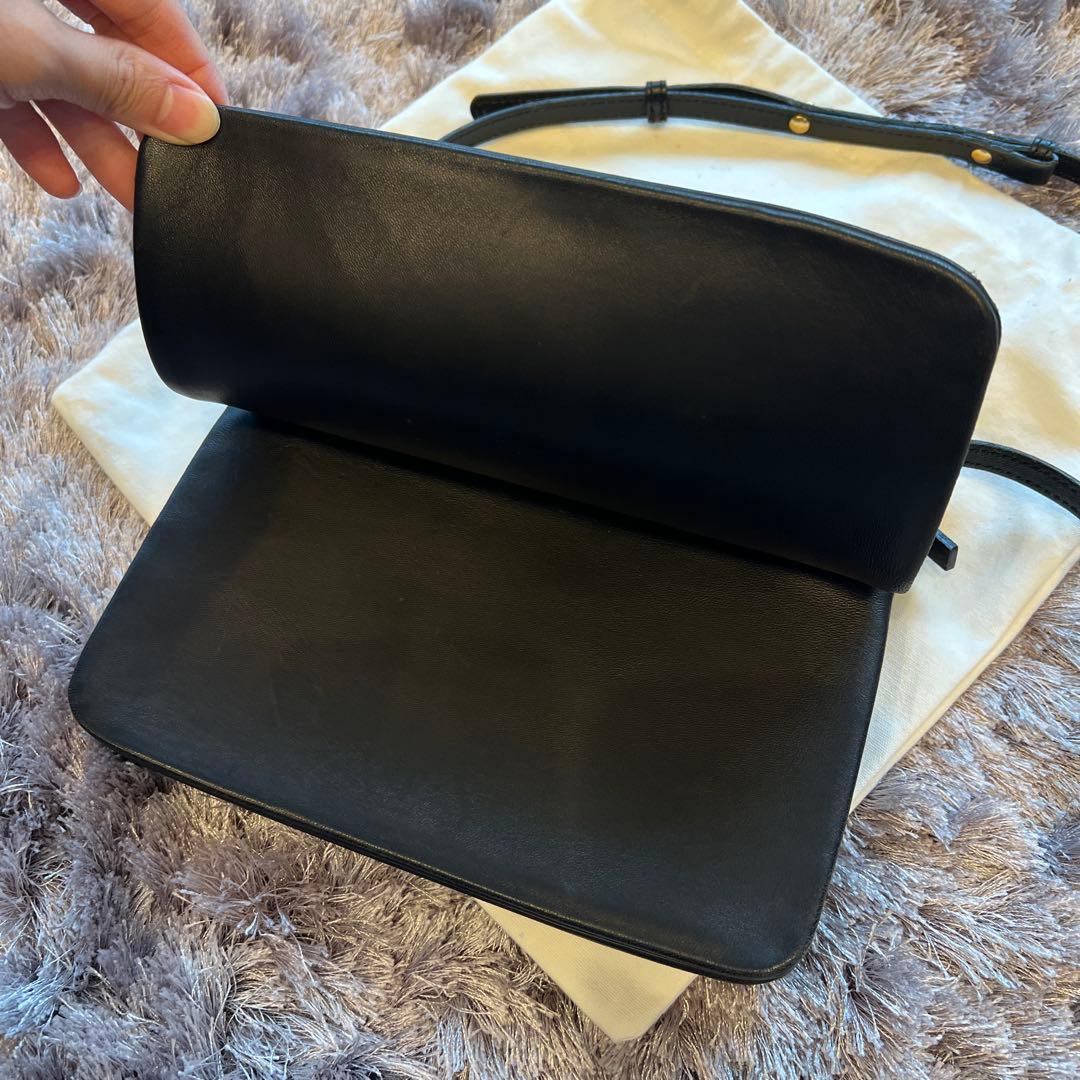 セリーヌ　トリオ　スモール　ショルダーバッグ