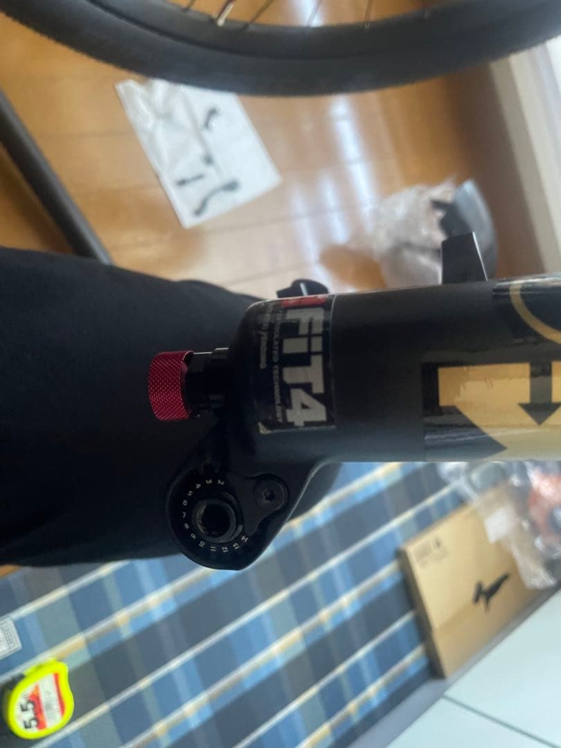 FOXサスペンションフォークファクトリー　34 27.5 150㍉ストローク