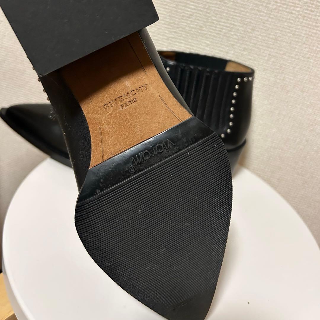 美品 GIVENCHY ジバンシー スタッズ ブラックレザー ショートブーツ