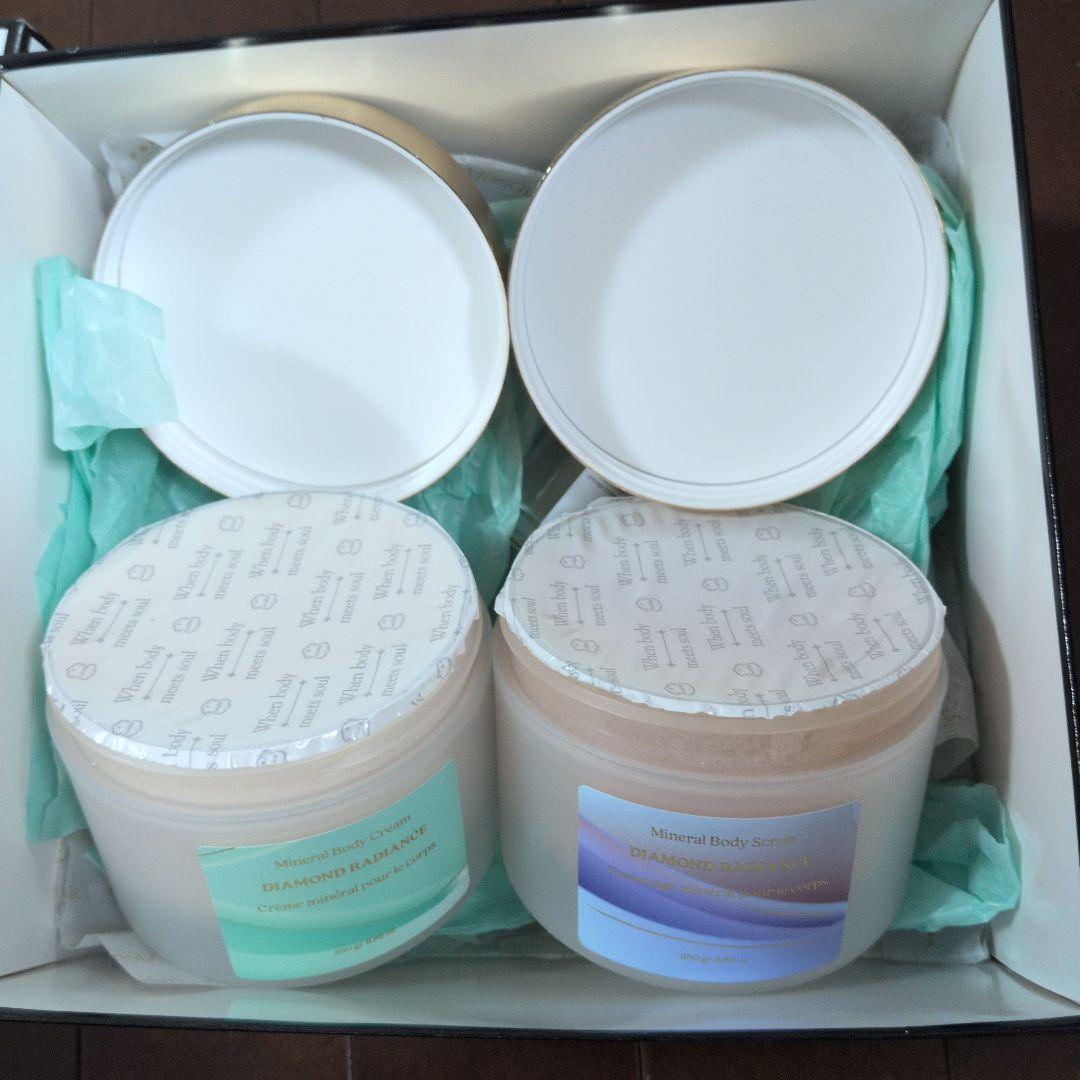 【新品未使用】　Laline ダイヤモンド ラディアンス