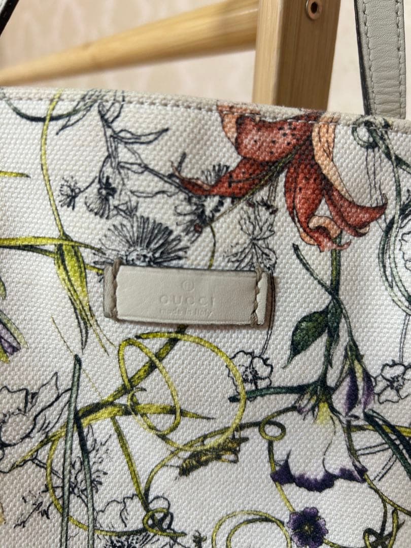 GUCCI 花柄キャンバスエコバッグ