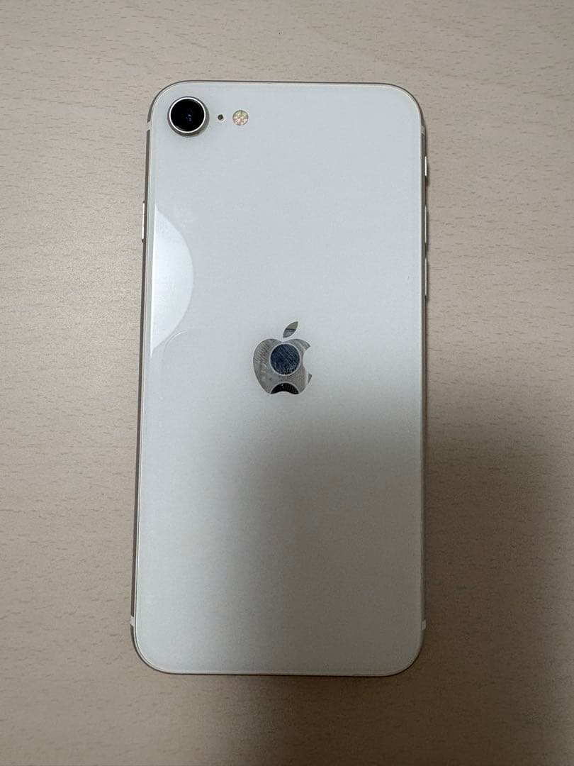 Apple iPhoneSE第2世代　ホワイト 本体