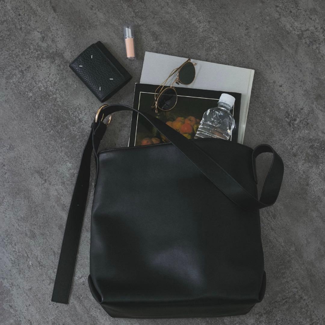 サロンアダムエロペ　スプリットレザーバケットバッグ 【A4対応】