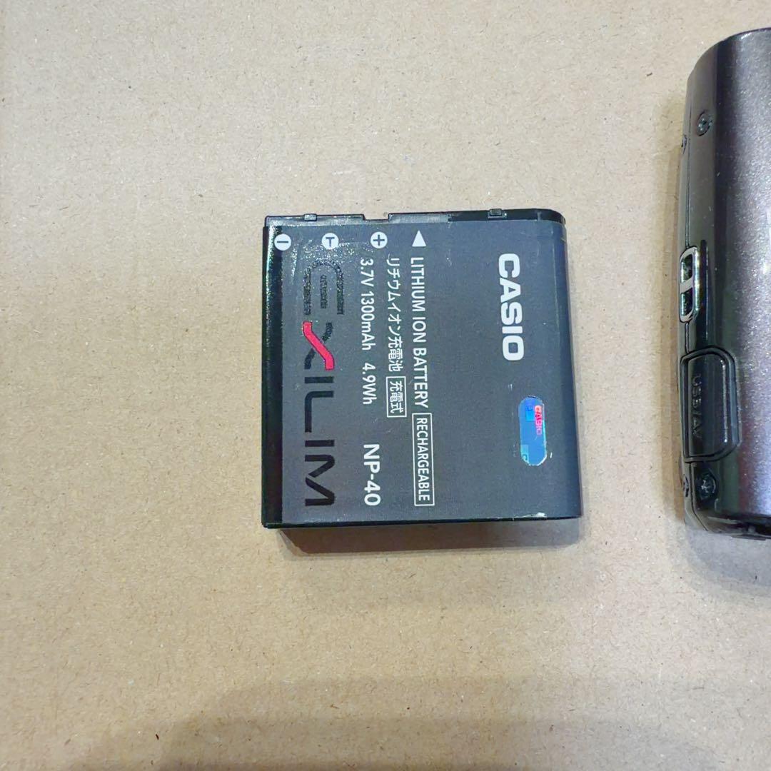 CASIO EXILIM 12.1メガピクセル コンパクトデジタルカメラ