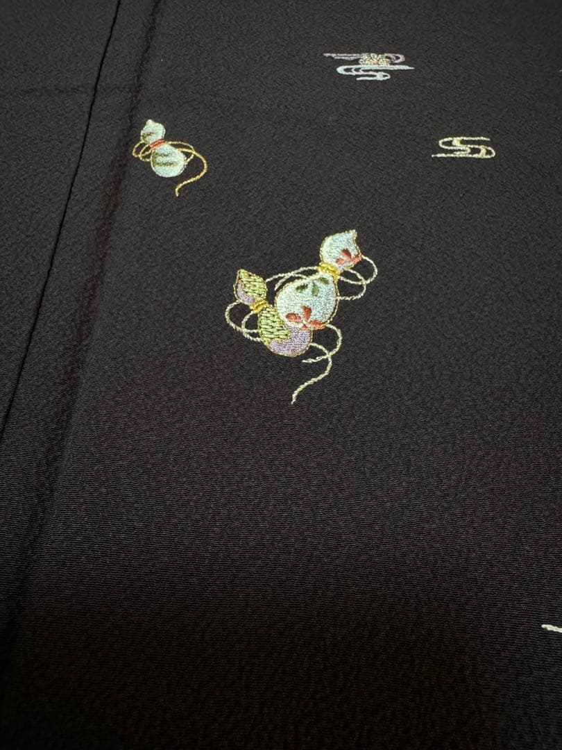 【銘品新品】京都老舗銘店「ゑり善」深紫色 日本刺繍手刺繍「瓢箪 観世水文様」