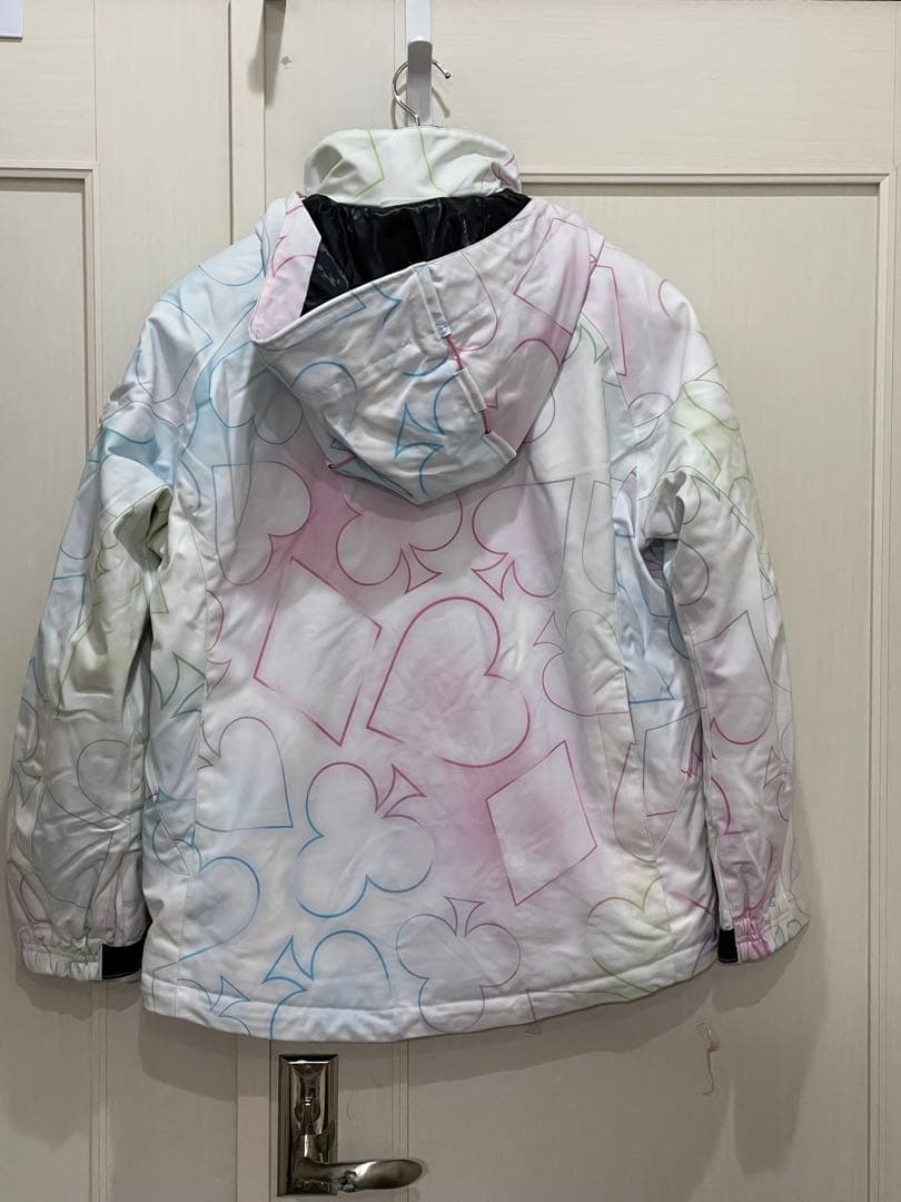 オンヨネ　スキーウェア　Mサイズ　トランプ柄　ONYONE