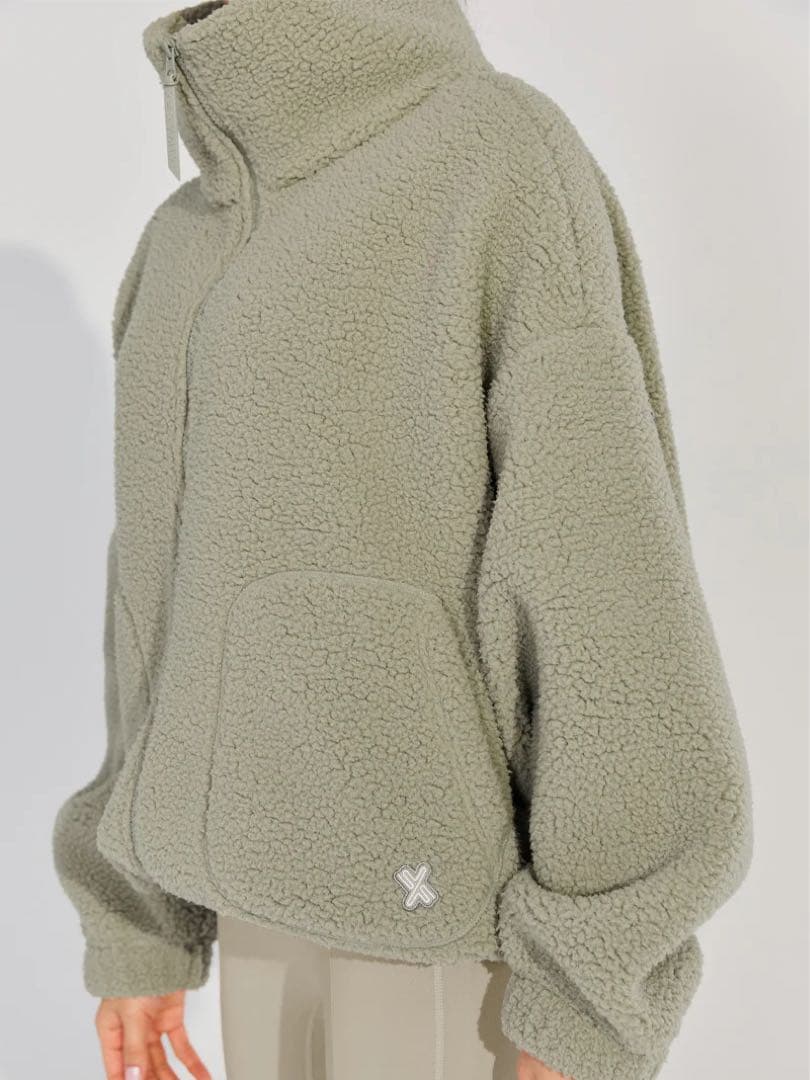 美品　XEXYMIXシェルパ ハイネックジャンパー　サイズフリー