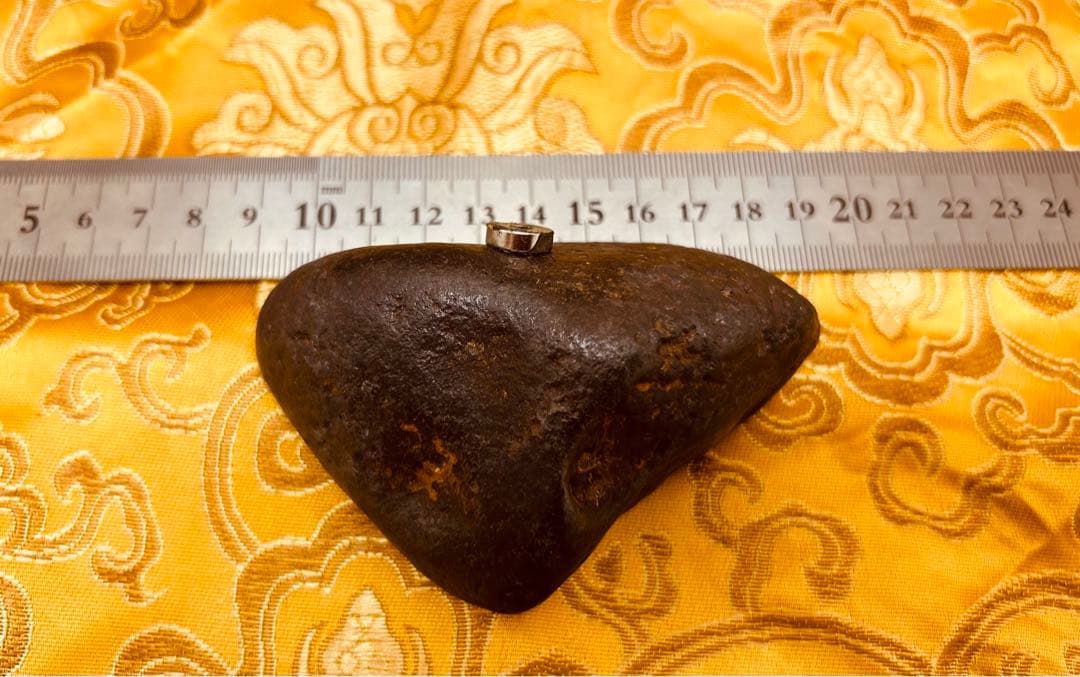 .宇宙パワー強鉄隕石 石質隕石宇宙パワー 不思議の石鉄隕石アンティーク