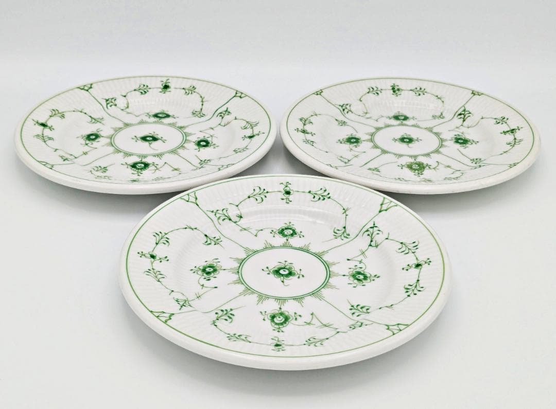 状態極良 ロイヤルコペンハーゲン グリーンフルーテッド ホテル仕様プレート 3客