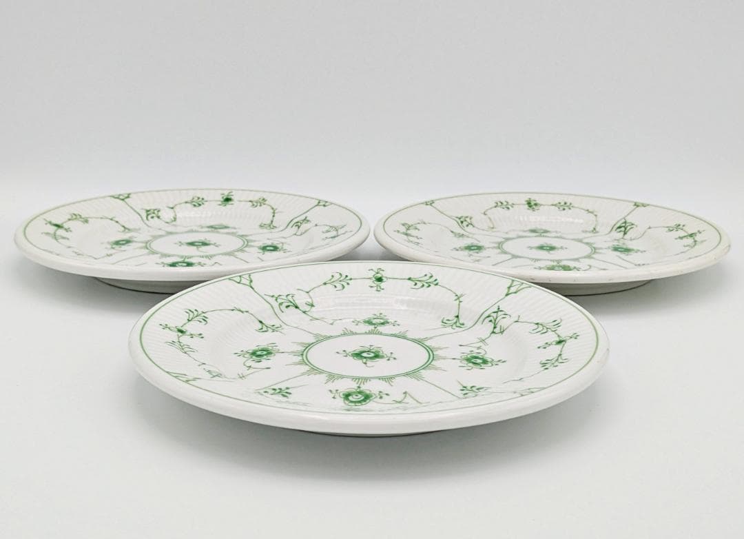 状態極良 ロイヤルコペンハーゲン グリーンフルーテッド ホテル仕様プレート 3客