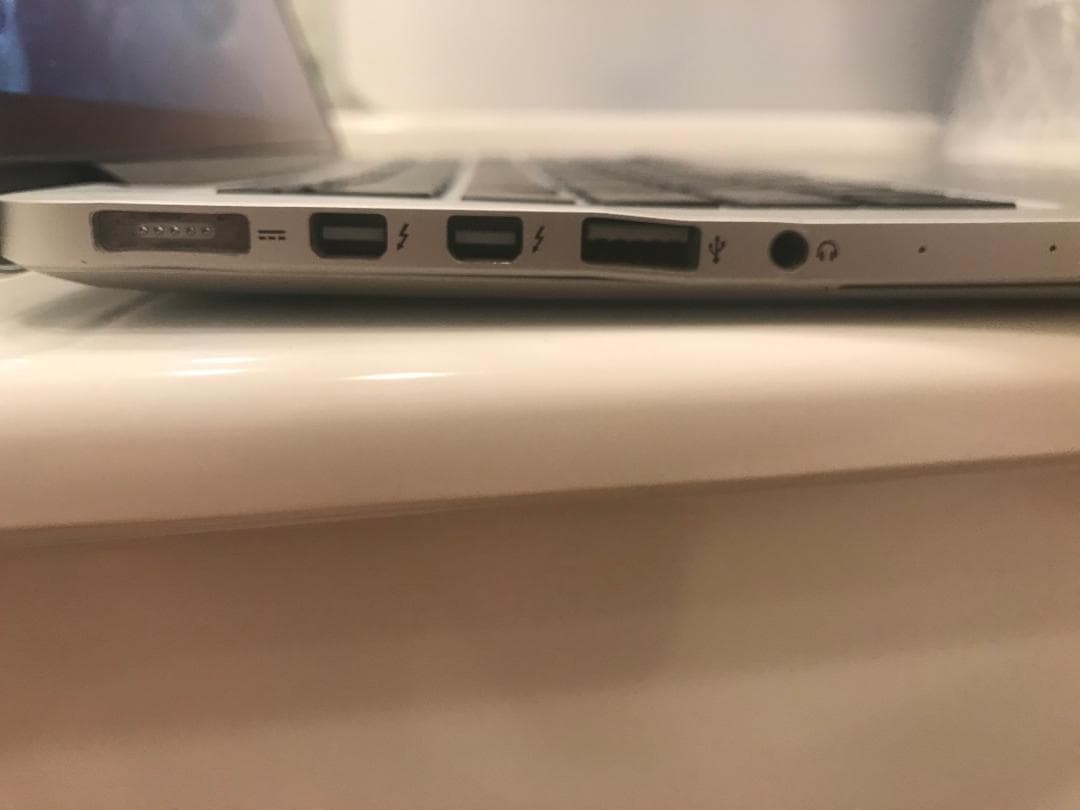 MacBook本体 MacBook Pro Retina 13-inch Early 2015