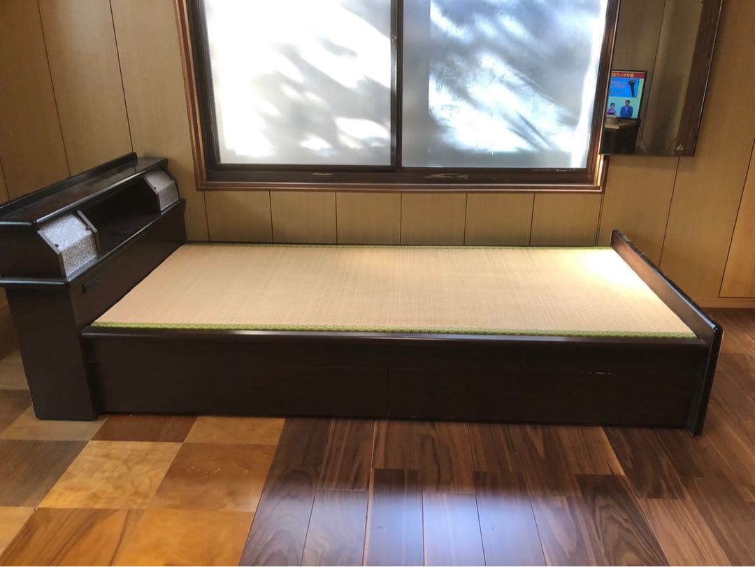 収納付きベッド　シングルベッド