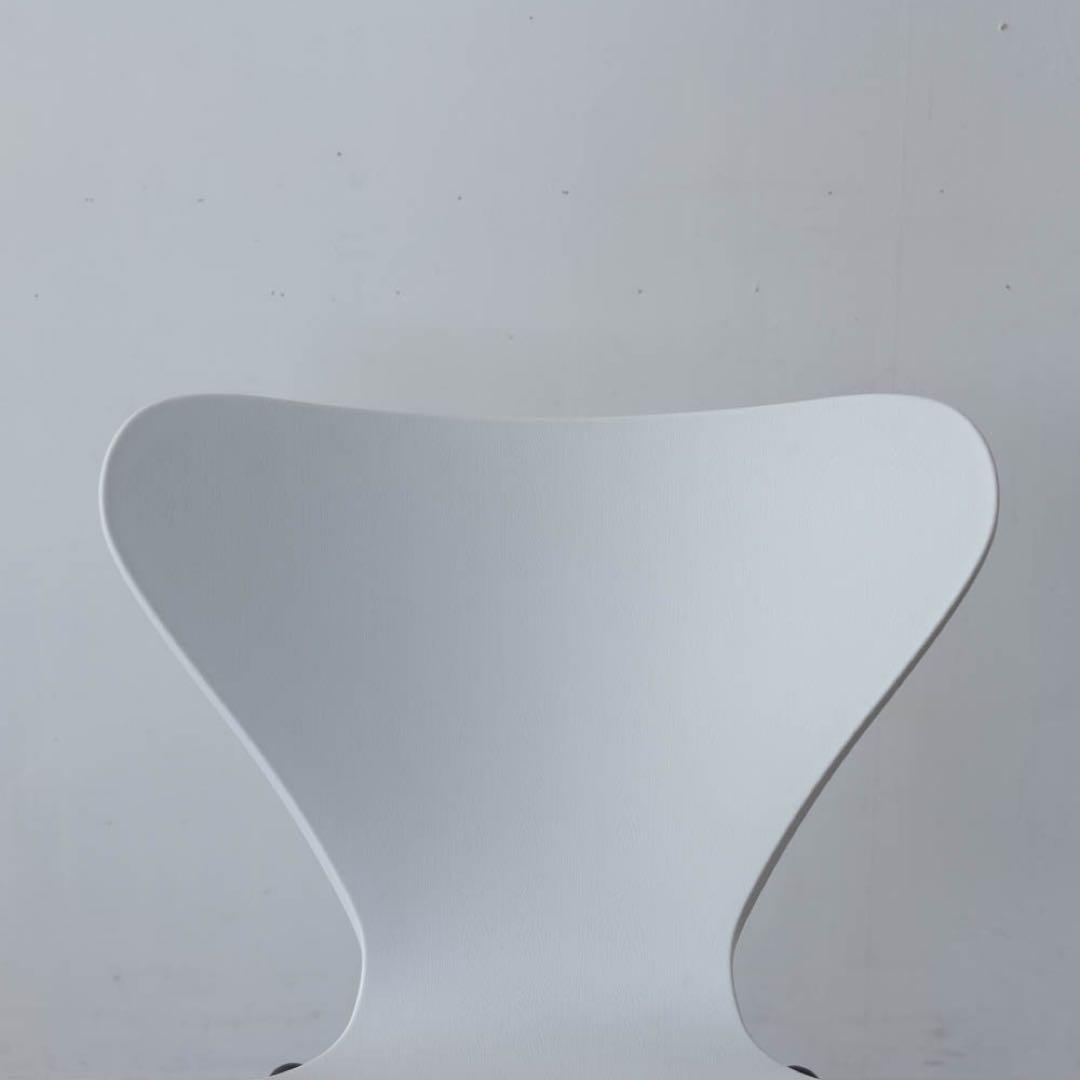 ホワイト ダイニングチェア シンプルデザイン