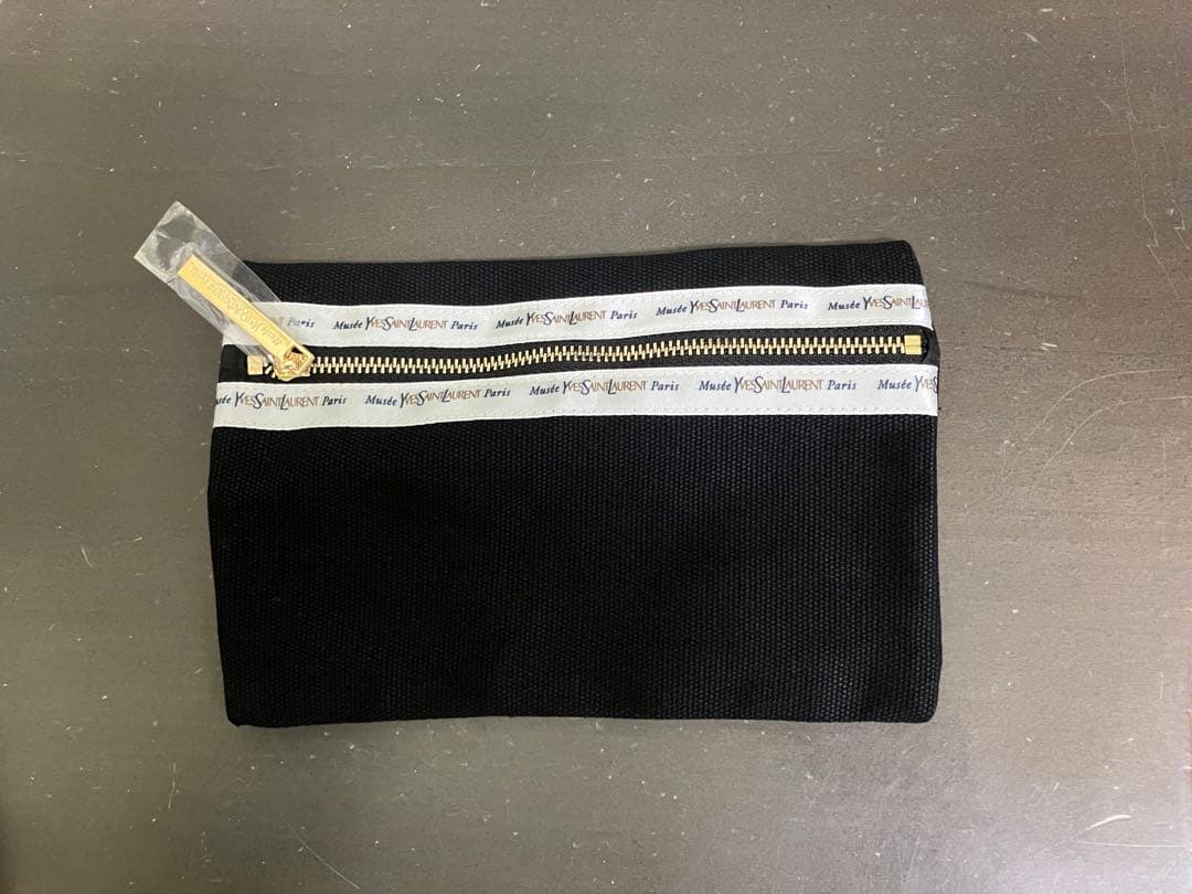 イヴ・サンローラン　限定・オリジナル　トートバック大・ポーチ付き