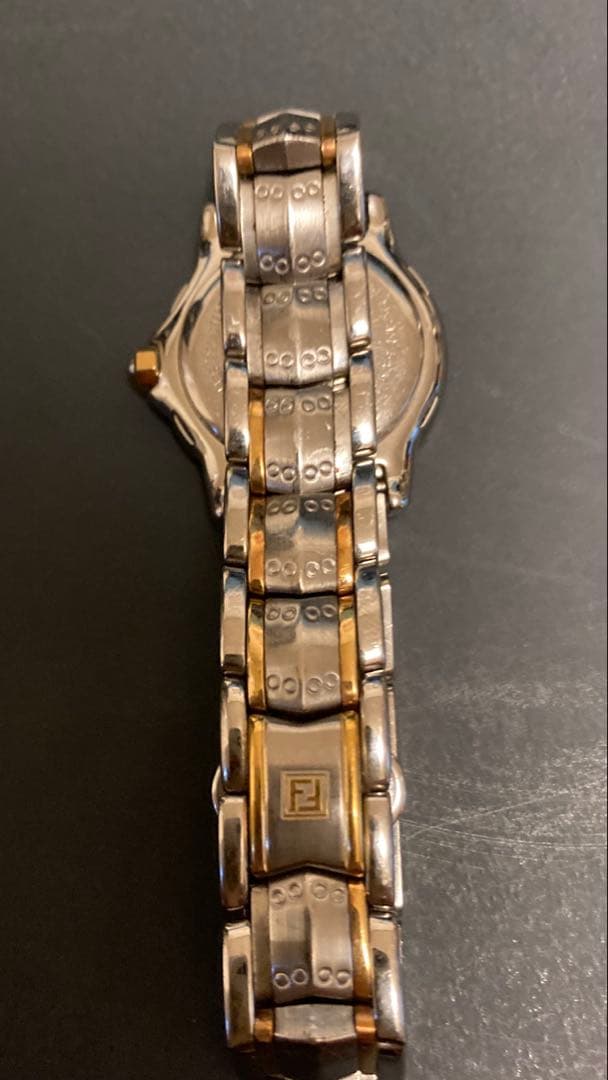 Fendi レディース 時計 シルバー ゴールド　　　今週迄にさせて頂きます