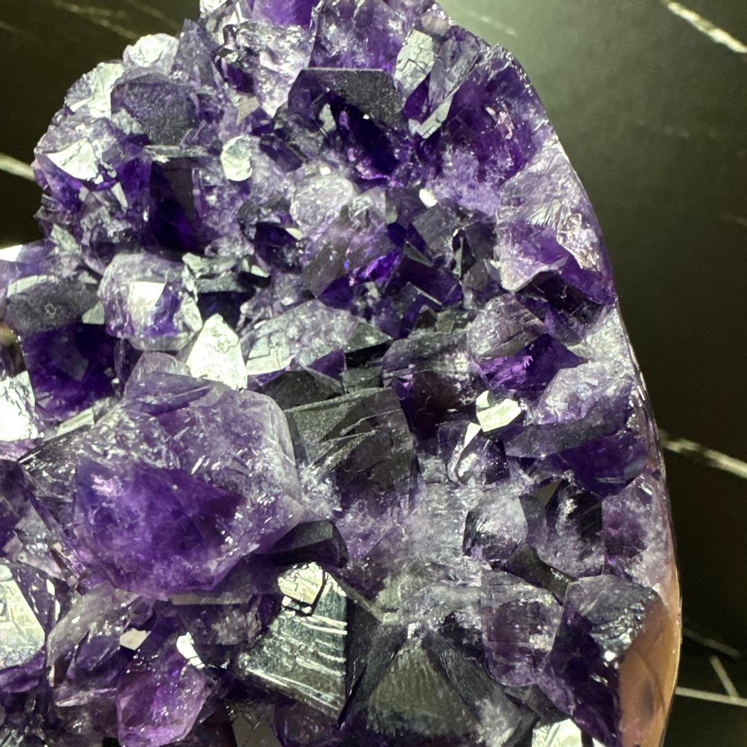 【極上品】ウルグアイ産　アメジストドーム　カルサイト共生