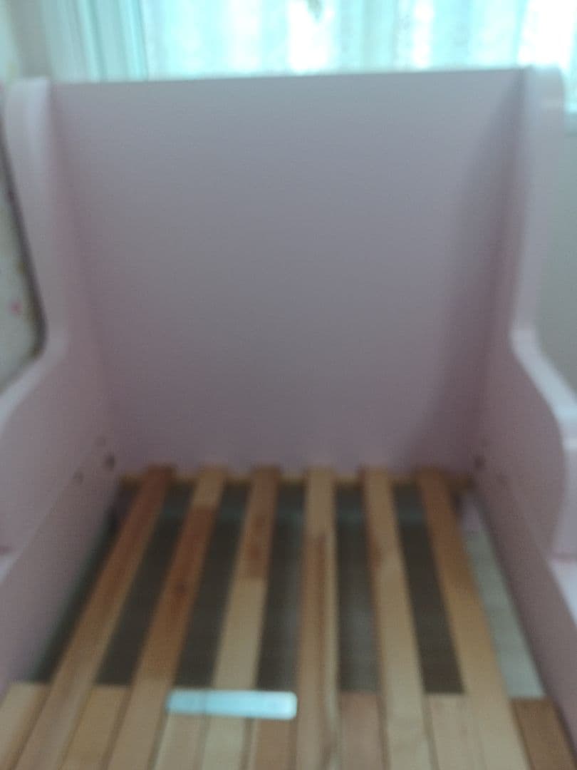 神戸市引き取り限定☆対面お渡し☆IKEA伸長ベッドフレーム☆ブースンゲ　ピンク色